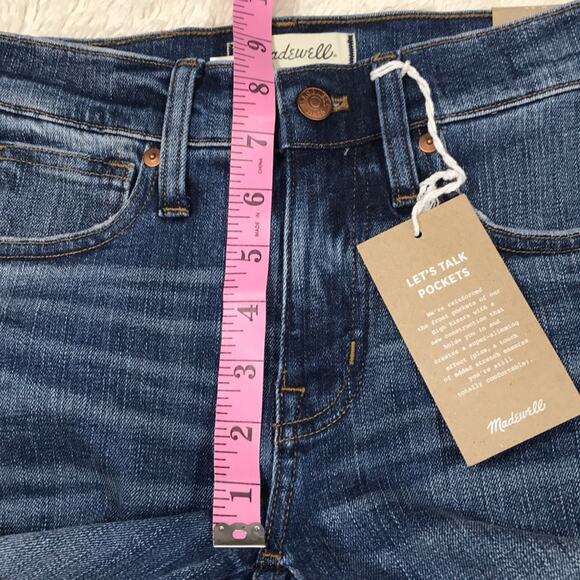 Madewell NWT High Rise Skinny Distressed Jean Staple Capsule Trendy Ladies - Picture 9 of 14